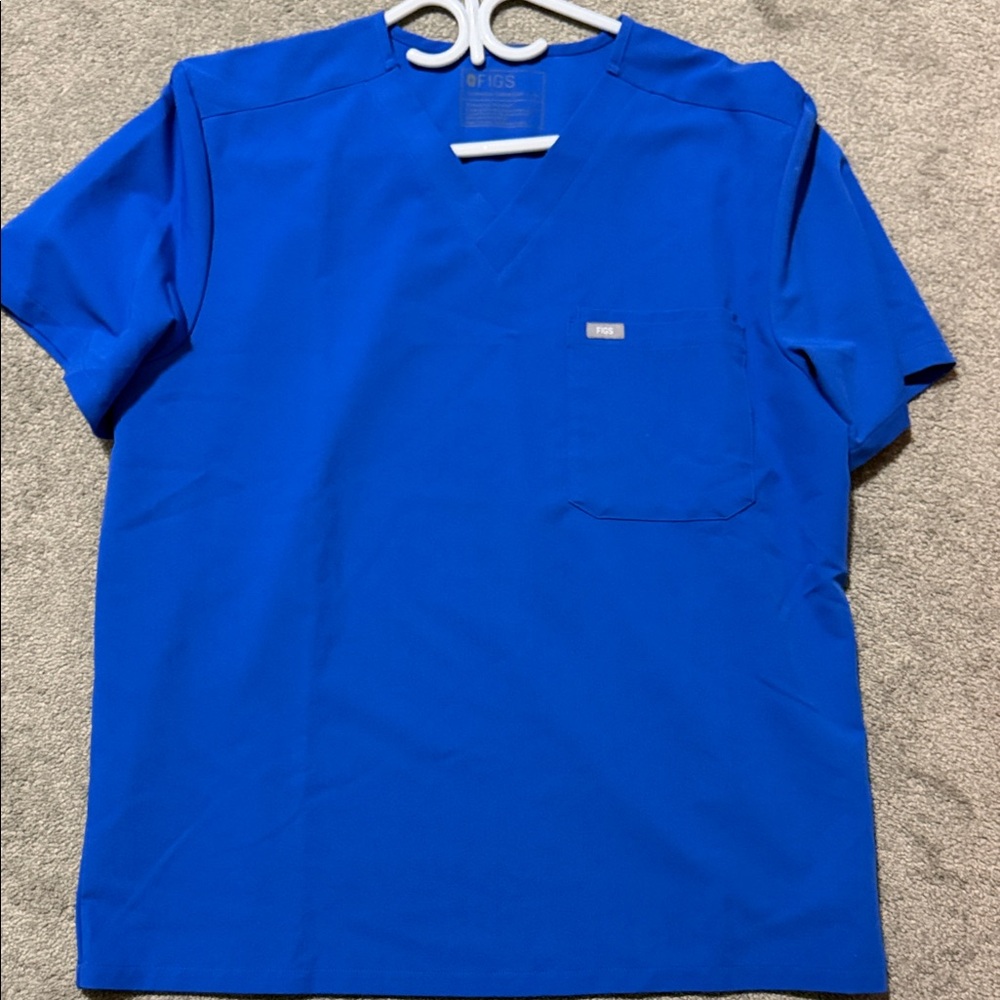 FIGS Men’s Royal Blue V-Neck Scrub Top
